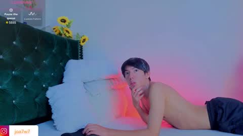 Levi  online show from 02-25-26, 03:10