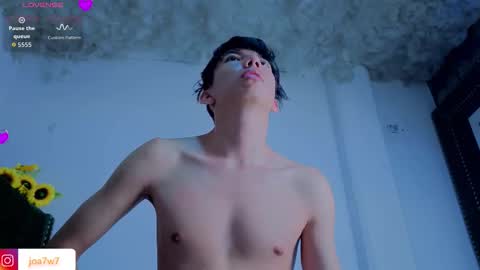 Levi  online show from 03-29-26, 01:44