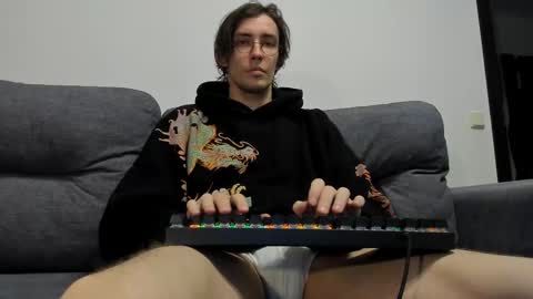 Snapshot of levilys chatting on 02-13-25, 08:17 Next Stream 02122024 2000 UTC0 online show from 02-13-25, 08:17