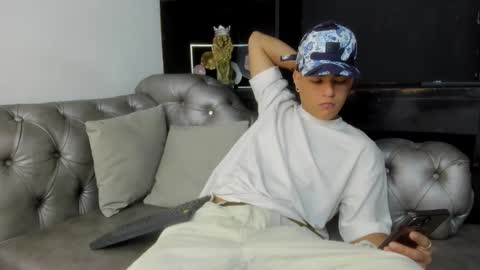 Snapshot of levy_steve chatting on 02-21-25, 05:24 LevySteven online show from 02-21-25, 05:24