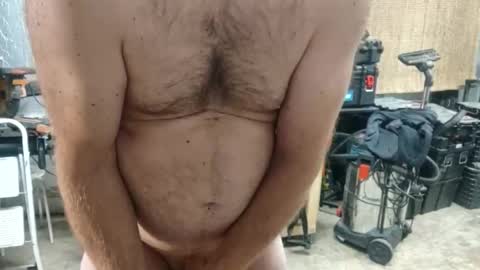 Snapshot of lewandowski82 chatting on 11-19-25, 01:16 lewandowski82 online show from 11-19-25, 01:16