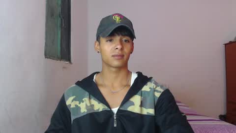 Snapshot of lewis_ly chatting on 06-08-26, 05:13 i am lewis ly EDUARDO MEMDOZA15 online show from 06-08-26, 05:13