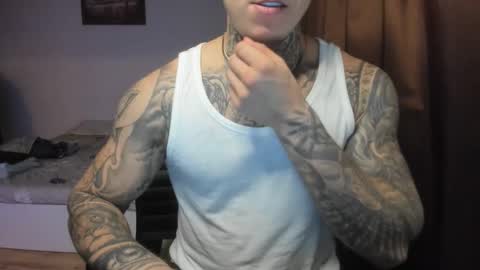 Snapshot of lewis_muscleee chatting on 11-26-25, 11:06 blablablack online show from 11-26-25, 11:06