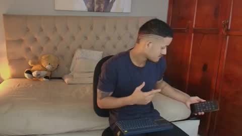 lewis online show from 03-08-26, 03:05