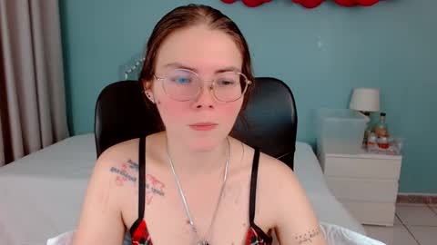 Snapshot of lexalove_doll chatting on 10-23-25, 05:07 Lexas Room online show from 10-23-25, 05:07