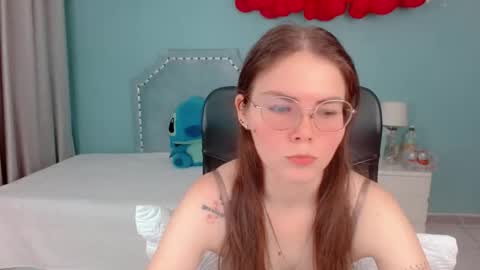 Snapshot of lexalove_doll chatting on 10-28-25, 04:16 Lexas Room online show from 10-28-25, 04:16