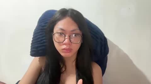 Hev Lexi online show from 01-20-25, 04:01