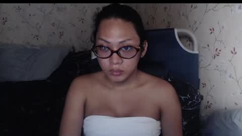 Hev Lexi online show from 05-15-26, 02:57