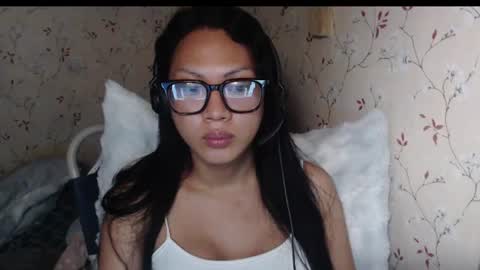 Hev Lexi online show from 06-17-26, 02:07