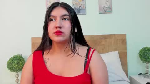 Gabrielle online show from 07-25-26, 10:57