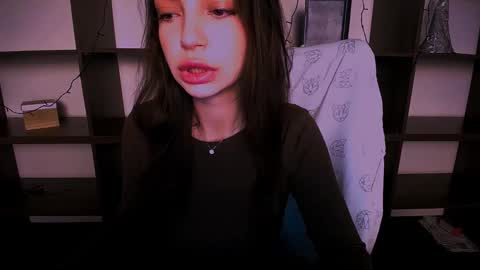 Snapshot of lexi_jos chatting on 12-20-24, 01:11 Alexia online show from 12-20-24, 01:11