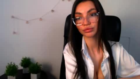 Alexia online show from 05-02-26, 12:43