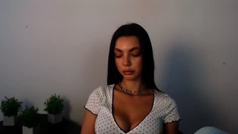 Alexia online show from 07-26-26, 12:23