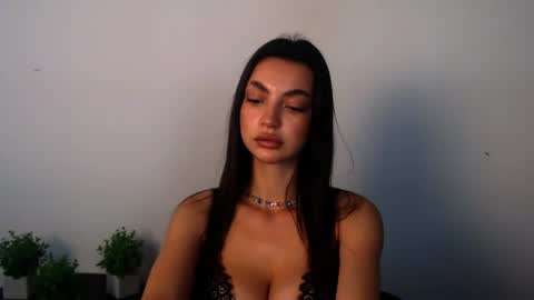 Alexia online show from 07-27-26, 12:45