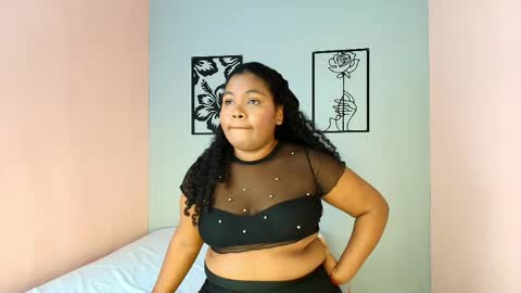 lexi_lovee_ online show from 04-22-26, 05:03