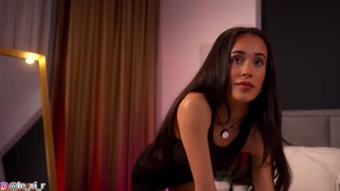 Lexi Reed online show from 01-19-26, 04:33