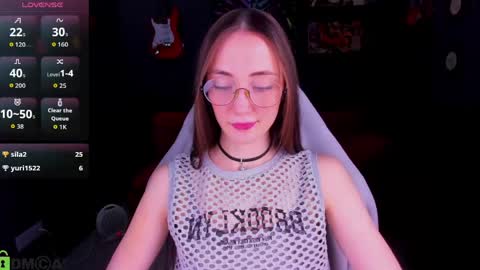 Snapshot of lexi_split chatting on 05-09-26, 01:44 Lexi GTM2 MonWedThurSatSun 1000am-400pm online show from 05-09-26, 01:44