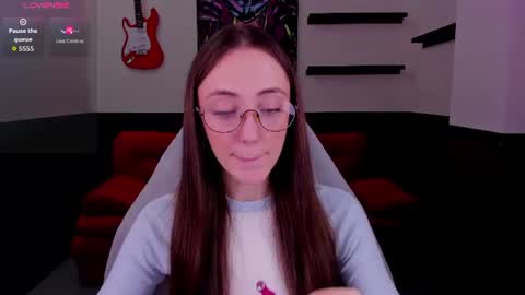 Snapshot of lexi_split chatting on 06-14-26, 01:47 Lexi GTM2 MonWedThurSatSun 1000am-400pm online show from 06-14-26, 01:47