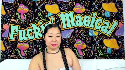Lexie Mack online show from 11-12-25, 05:24