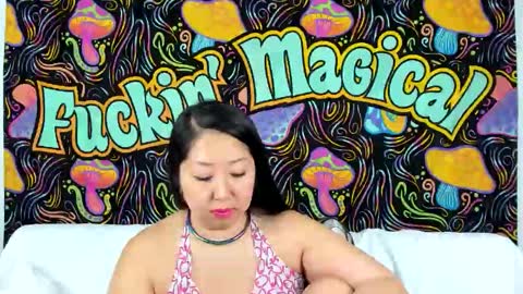 Lexie Mack online show from 11-20-25, 04:18
