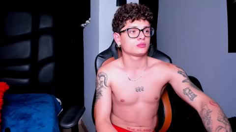 Snapshot of lexie_n_nate chatting on 02-18-25, 03:10 Lixie And Nte online show from 02-18-25, 03:10