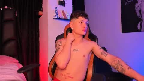 Snapshot of lexie_n_nate chatting on 03-10-25, 04:49 Lixie And Nte online show from 03-10-25, 04:49