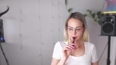 Lexie online show from 01-07-25, 11:26