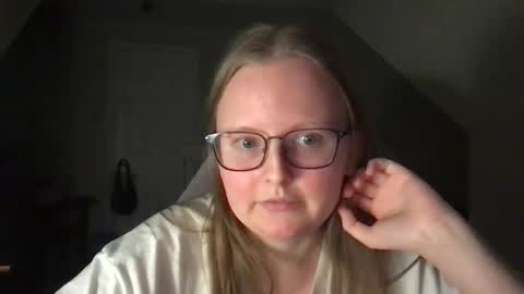 lexie online show from 01-16-25, 01:37