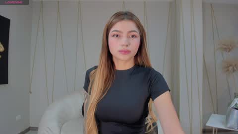 Lexie  online show from 01-03-25, 12:19