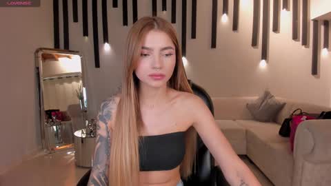 Lexie  online show from 03-05-25, 08:00