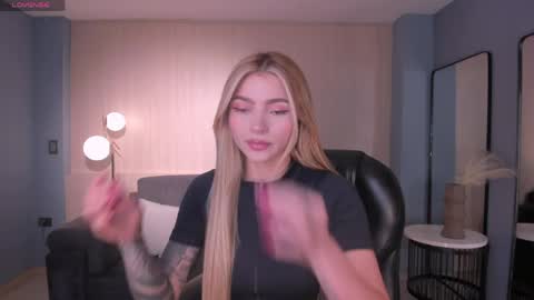 Lexie  online show from 04-07-26, 06:52