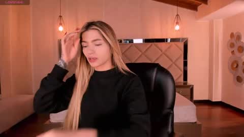 Lexie  online show from 04-26-26, 11:52