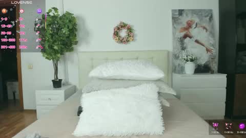 Snapshot of lexiflower1 chatting on 05-29-26, 05:49 Lexi online show from 05-29-26, 05:49