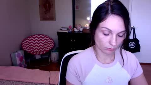 Snapshot of lexwyoex chatting on 12-17-25, 07:31 lexwyoex online show from 12-17-25, 07:31