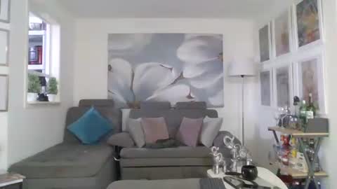 LEXX  BUSTER online show from 10-28-25, 06:43