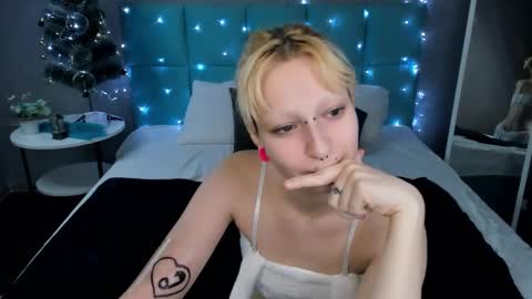 Lexy online show from 01-20-25, 09:24