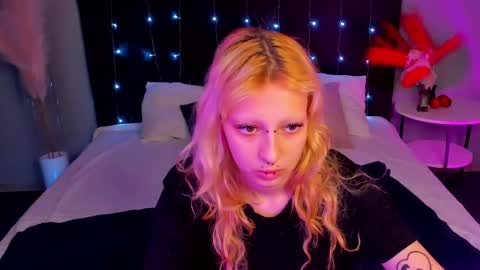 Lexy online show from 01-24-25, 10:21