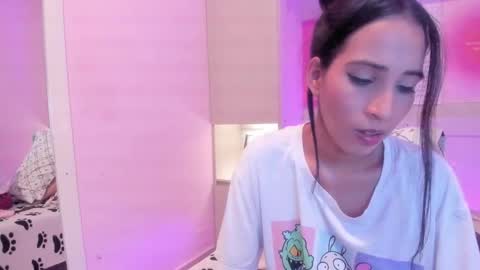 L I A  online show from 10-12-25, 10:25