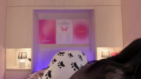 L I A  online show from 02-01-26, 04:00