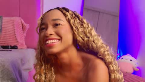 Snapshot of lexyskye chatting on 05-22-26, 12:33 lexyskye online show from 05-22-26, 12:33