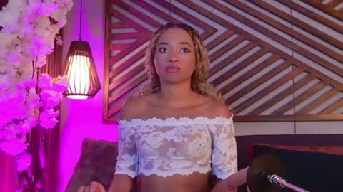 Snapshot of lexyskye chatting on 06-08-26, 12:05 lexyskye online show from 06-08-26, 12:05