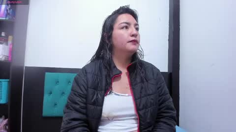 Snapshot of lexyy24_ chatting on 04-21-26, 10:32 lexyy24_ online show from 04-21-26, 10:32