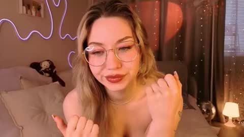 Lily online show from 03-12-26, 02:50