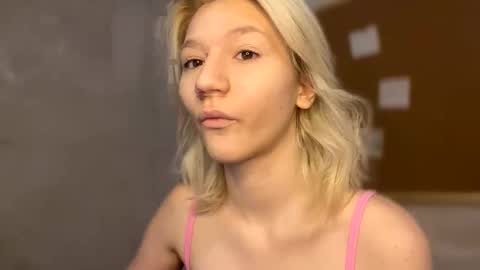 Leya online show from 11-12-25, 11:36