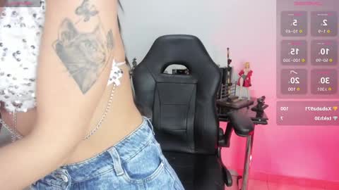 Snapshot of leydy0812_ chatting on 12-16-24, 04:55 Leydy online show from 12-16-24, 04:55