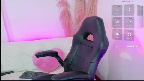 Snapshot of leydy0812_ chatting on 10-16-25, 09:21 Leydy online show from 10-16-25, 09:21