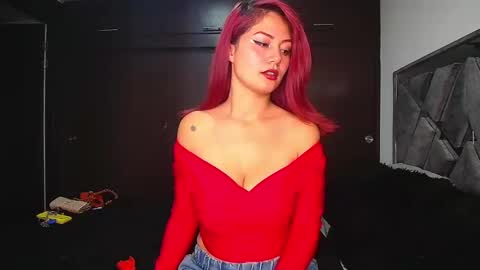 Snapshot of leydysexlover chatting on 09-18-25, 01:18 Leydy online show from 09-18-25, 01:18