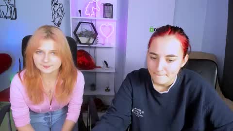 Snapshot of leyla_klark chatting on 12-16-25, 01:05 Leyla online show from 12-16-25, 01:05