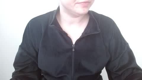 Snapshot of leyla_le chatting on 05-05-26, 04:42 Leyla online show from 05-05-26, 04:42