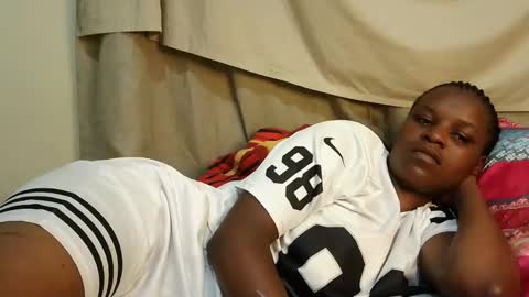 leylacuty13 online show from 03-26-26, 01:22